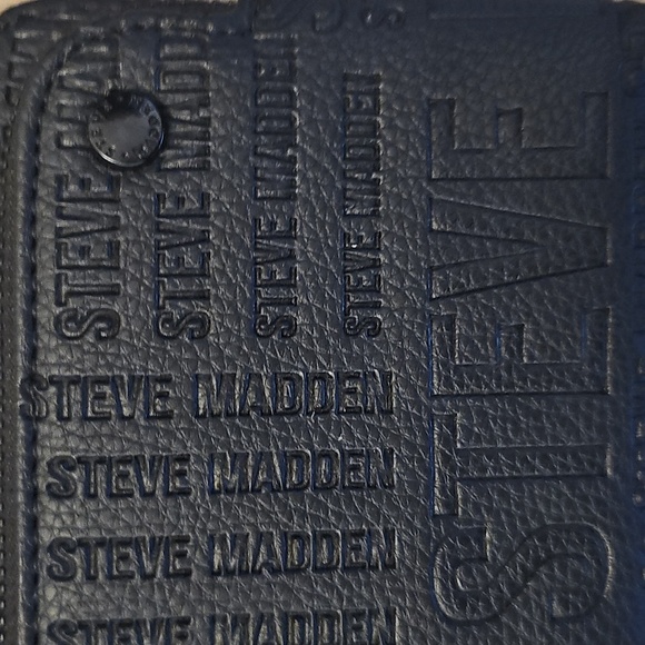 NWT Steve Madden Btrell Double Zip Monogram Black Wristlet/Clutch 8.5"x 5" - Picture 9 of 9